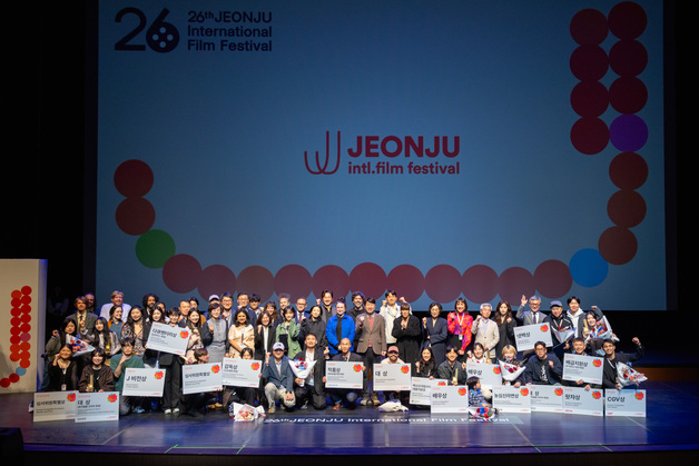 제27회 전주국제영화제, 한국영화·국제경쟁 부문 출품 마감