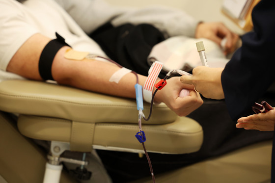 '헌혈 동참하세요'