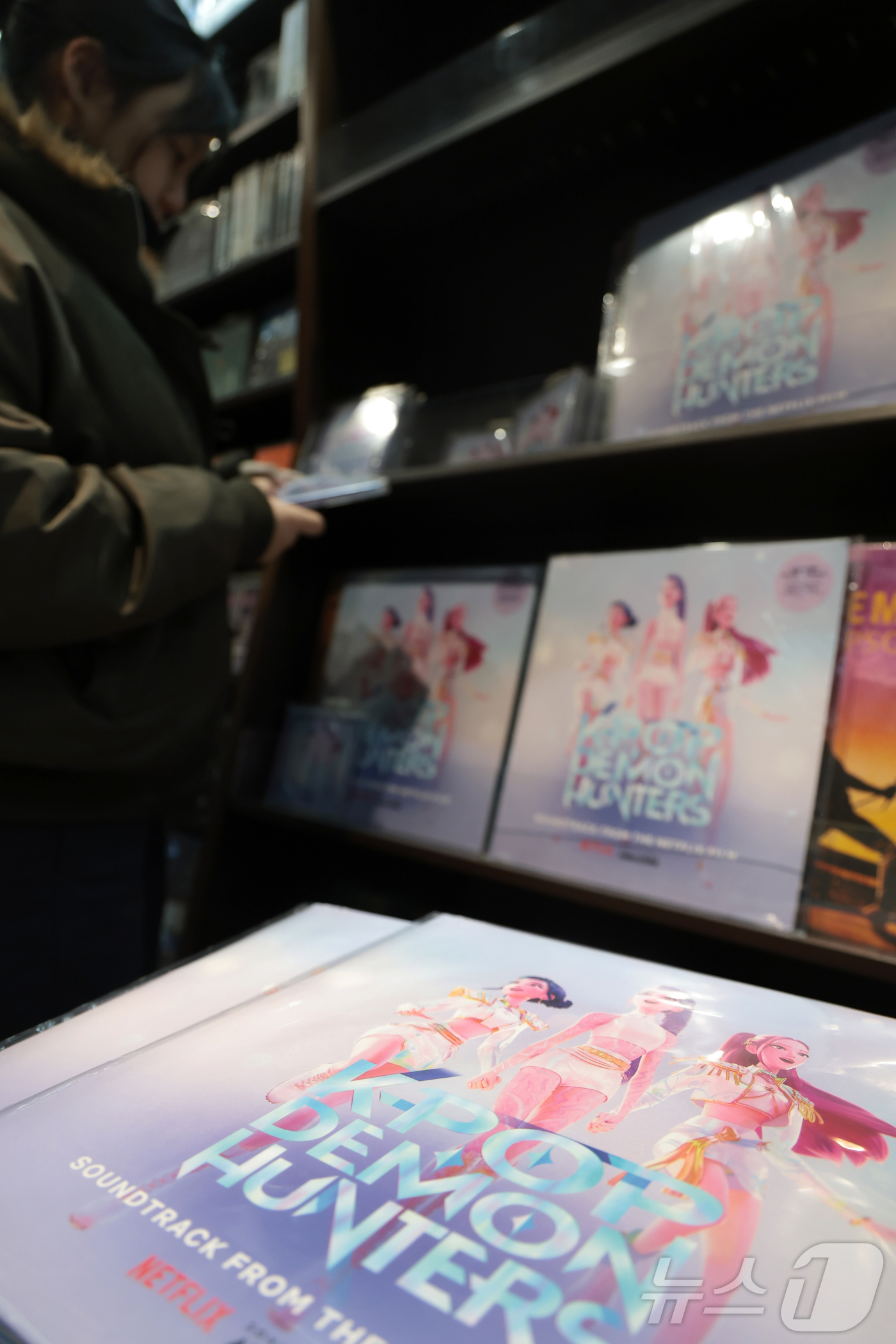 (서울=뉴스1) 권현진 기자 = 넷플릭스 오리지널 애니메이션 ‘케이팝 데몬 헌터스’(이하 케데헌)가 제98회 아카데미 시상식 장편 애니메이션 부문 최종 후보에 올랐다.‘케데헌’은 …