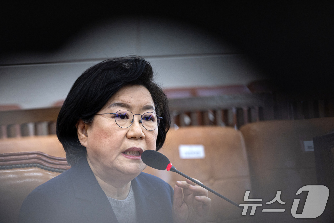 (서울=뉴스1) 이승배 기자 = 이혜훈 기획예산처 장관 후보자가 23일 서울 여의도 국회에서 열린 제431회국회(임시회) 재정경제기획위원회 인사청문회에 출석해 의원 질의에 답변하고 …