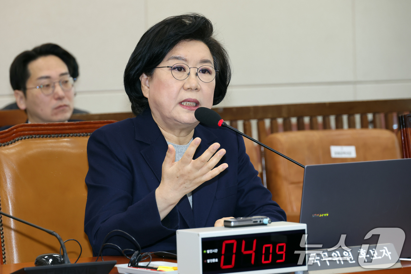 (서울=뉴스1) 국회사진기자단 = 이혜훈 기획예산처 장관 후보자가 23일 서울 여의도 국회에서 열린 인사청문회에 출석해 의원 질의에 답하고 있다. 2026.1.23/뉴스1