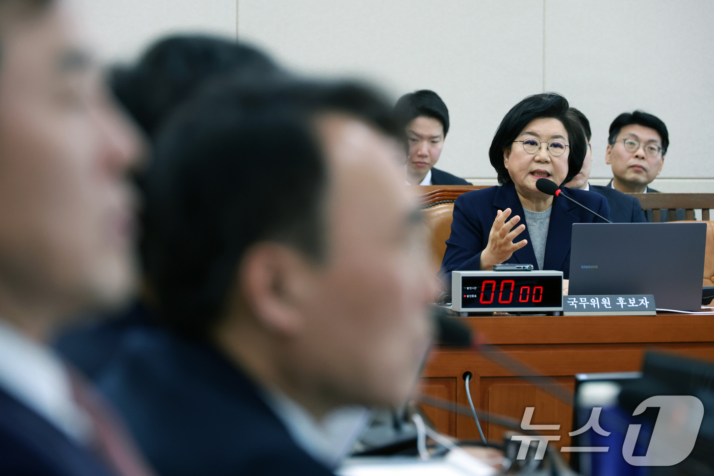 (서울=뉴스1) 국회사진기자단 = 이혜훈 기획예산처 장관 후보자가 23일 서울 여의도 국회에서 열린 인사청문회에 출석해 의원 질의에 답하고 있다. 2026.1.23/뉴스1