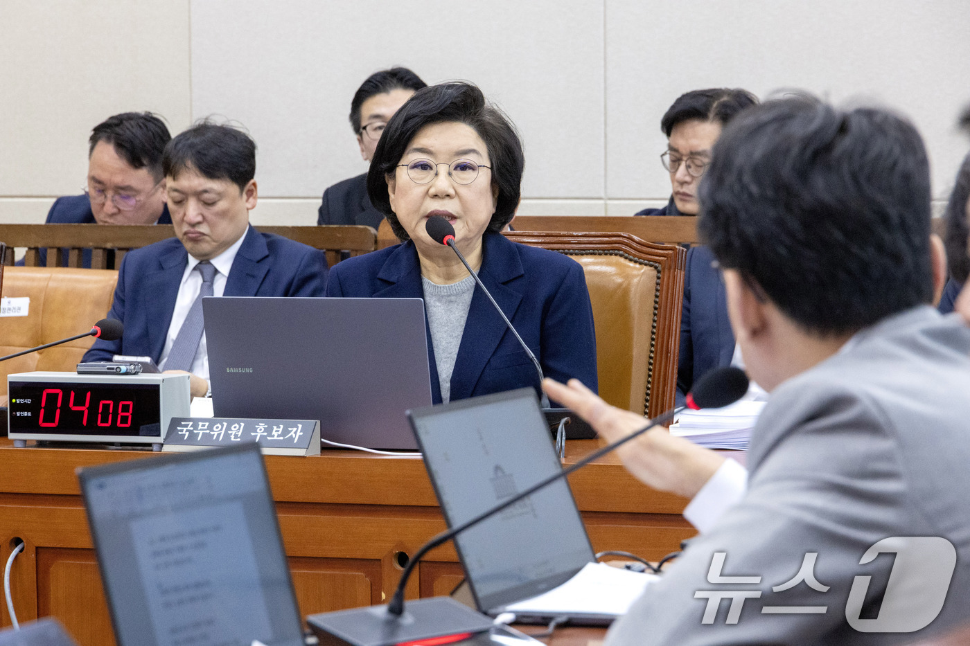 (서울=뉴스1) 이승배 기자 = 이혜훈 기획예산처 장관 후보자가 23일 서울 여의도 국회에서 열린 제431회국회(임시회) 재정경제기획위원회 인사청문회에 출석해 의원 질의에 답변하고 …