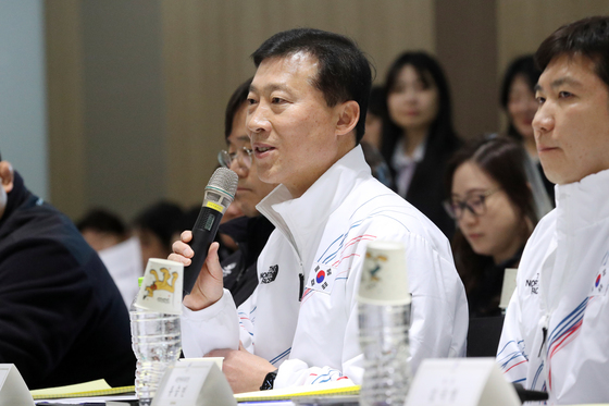 인사말하는 김택수 진천선수촌장