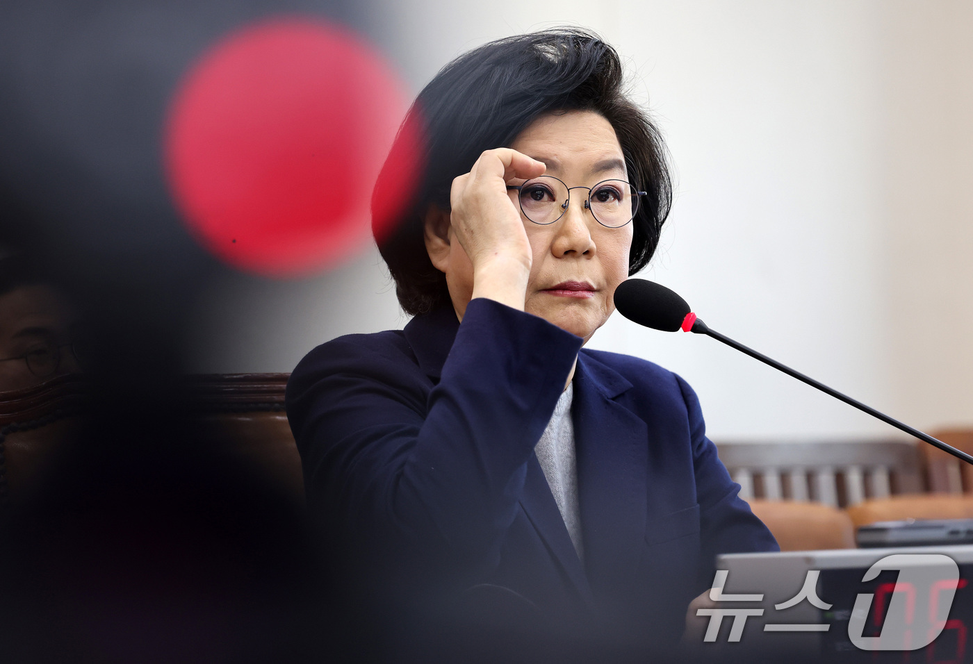 (서울=뉴스1) 국회사진기자단 = 이혜훈 기획예산처 장관 후보자가 23일 서울 여의도 국회에서 열린 제431회국회(임시회) 재정경제기획위원회 인사청문회에 출석해 의원 질의를 듣고 …