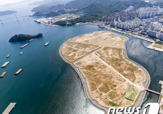 창원시, 마산해양신도시 5차 사업자 지정 취소 2심도 승소