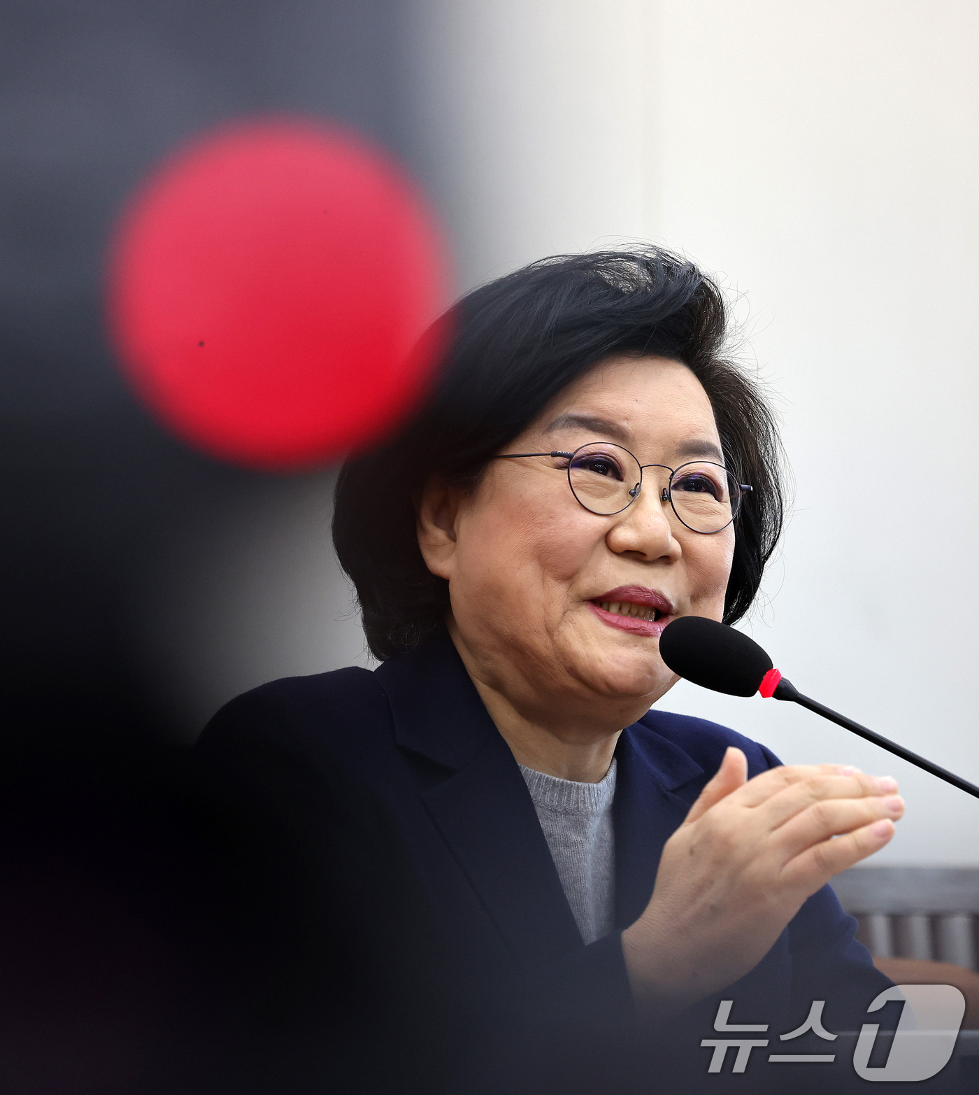 (서울=뉴스1) 국회사진기자단 = 이혜훈 기획예산처 장관 후보자가 23일 서울 여의도 국회에서 열린 제431회국회(임시회) 재정경제기획위원회 인사청문회에 출석해 의원 질의에 답변하 …