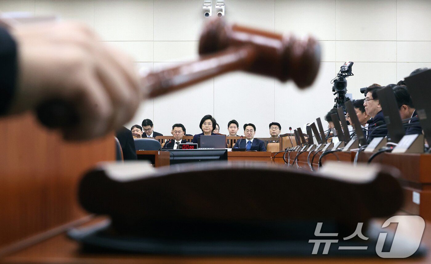 본문 이미지 - 이혜훈 기획예산처 장관 후보자가 23일 서울 여의도 국회에서 열린 제431회국회(임시회) 재정경제기획위원회 인사청문회에 출석해 있다. 2026.1.23/뉴스1 ⓒ News1 국회사진기자단