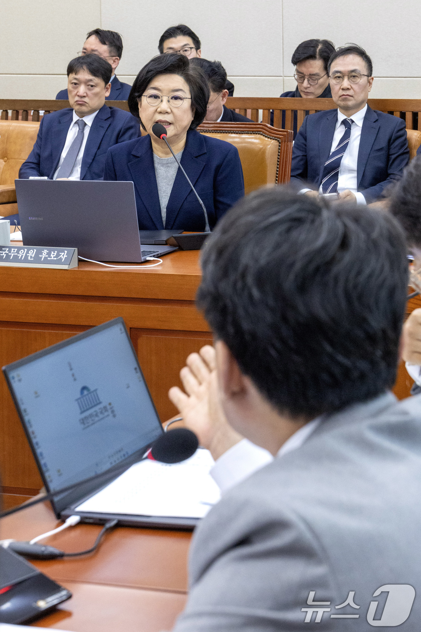 (서울=뉴스1) 국회사진기자단 = 이혜훈 기획예산처 장관 후보자가 23일 서울 여의도 국회에서 열린 제431회국회(임시회) 재정경제기획위원회 인사청문회에 출석해 의원 질의에 답변하 …