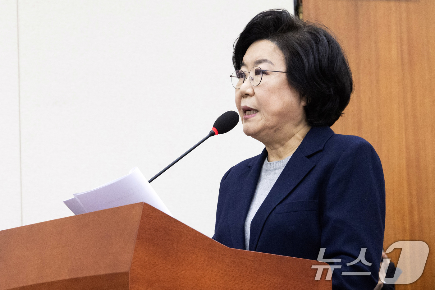 (서울=뉴스1) 국회사진기자단 = 이혜훈 기획예산처 장관 후보자가 23일 서울 여의도 국회에서 열린 제431회국회(임시회) 재정경제기획위원회 인사청문회에 출석해 모두발언하고 있다. …