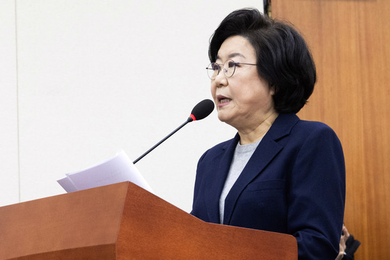 자정 넘긴 '이혜훈 청문회'…부정청약·입시비리 맹공에 사과·반박(종합2보)