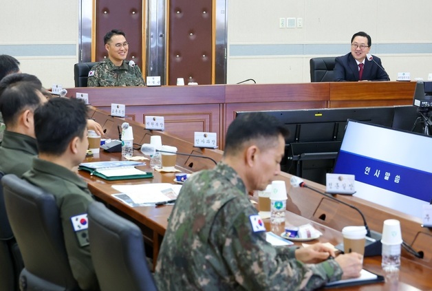 이장우 대전시장, 자운대 교육사 위문 방문