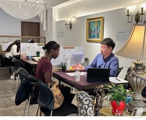 본문 이미지 - 사주 카페 투어(크리에이트립 제공)