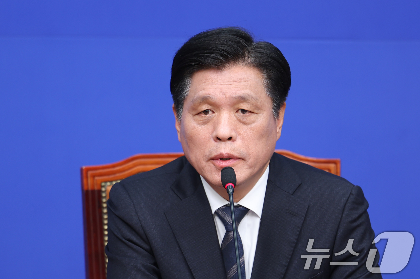 (서울=뉴스1) 신웅수 기자 = 조승래 더불어민주당 사무총장이 25일 서울 여의도 국회에서 현안 기자간담회를 하고 있다. 2026.1.25/뉴스1