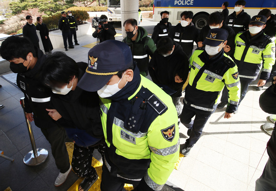 캄보디아서 77억 원 '노쇼 사기' 가담한 조직원 10명…징역 5~9년