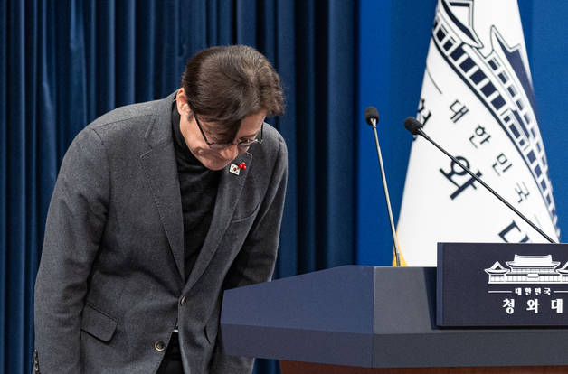홍익표 정무수석, 이혜훈 기획예산처 장관 후보자 지명 철회 브리핑
