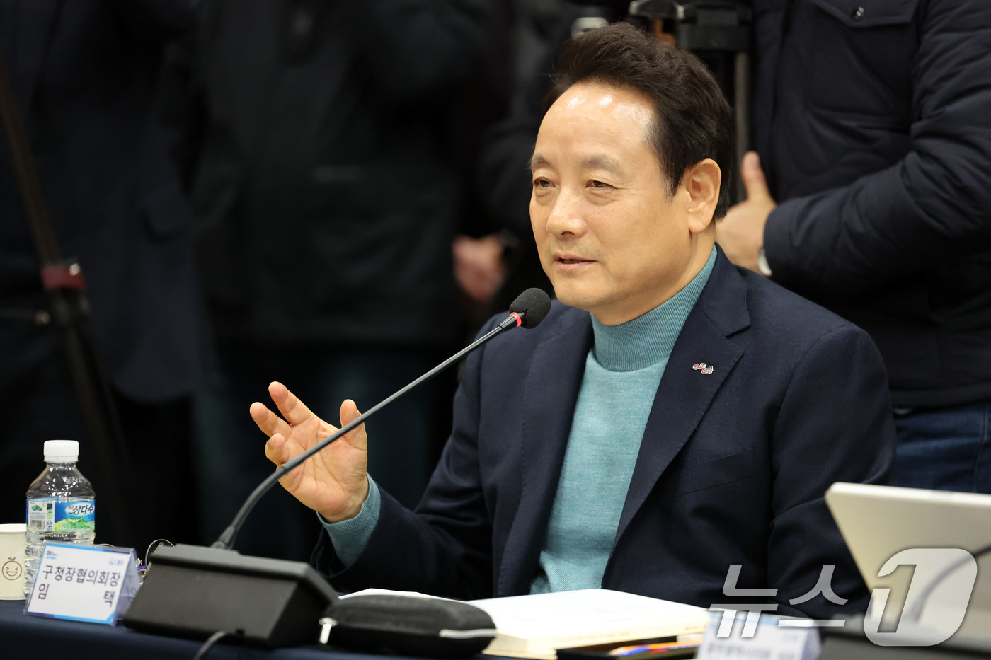 (광주=뉴스1) 이승현 기자 = 임택 광주 동구청장(광주구청장협의회장)이 25일 광주 서구 김대중컨벤션센터에서 열린 광주전남 행정통합 특별법 제정을 위한 간담회에서 발언하고 있다. …