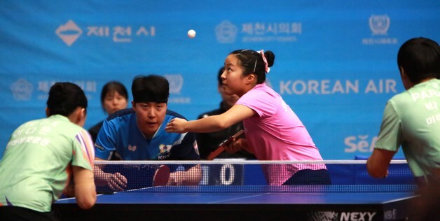 탁구 혼합복식 임종훈-신유빈, 제천서 결승 진출 "쉽지 않네"