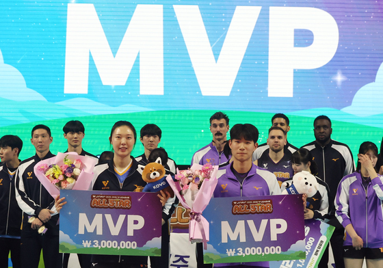 올스타전 MVP 수상한 김우진·양효진