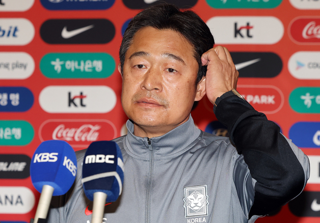 이민성 감독, 고심 가득