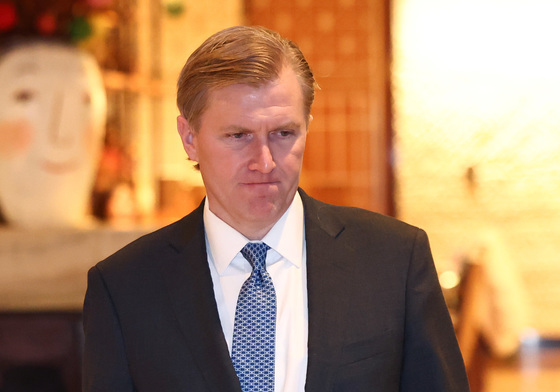 조현 외교장관과 조찬회동 마친 콜비 미국 국방차관