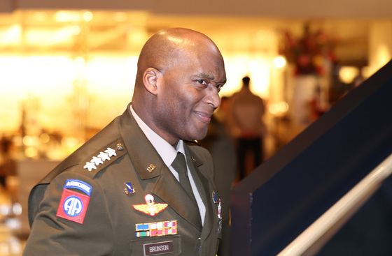 조찬 회동 마친 브런슨 주한미군사령관