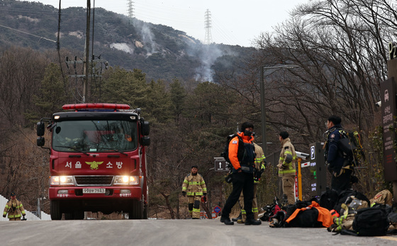 수암사 3개 동 태운 수락산 화재…9시간 30분만에 완진(종합3보)