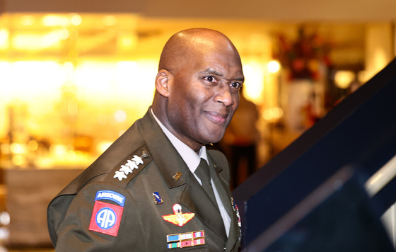 조찬 회동 마친 브런슨 주한미군사령관