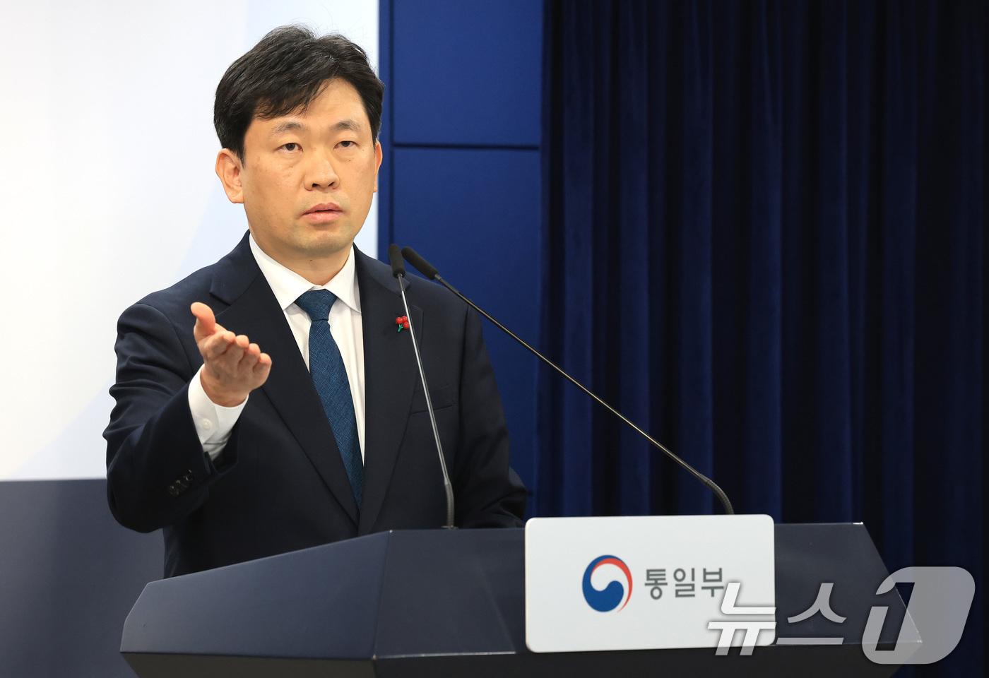 (서울=뉴스1) 임세영 기자 = 윤민호 통일부 대변인이 26일 서울 종로구 정부서울청사에서 정례 브리핑을 하고 있다. 2026.1.26/뉴스1