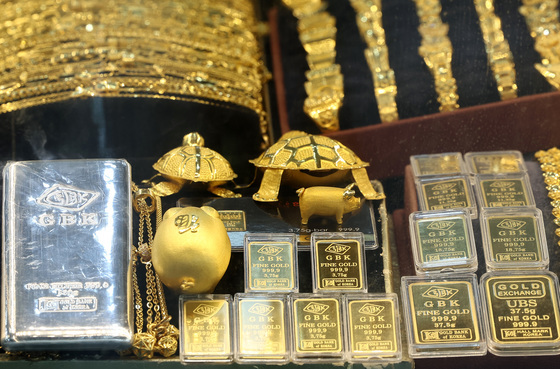 금 3000돈 챙겨 잠적 금은방 지인 구속…법원 "증거인멸·도망염려"