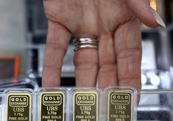 천정부지로 치솟는 금 값