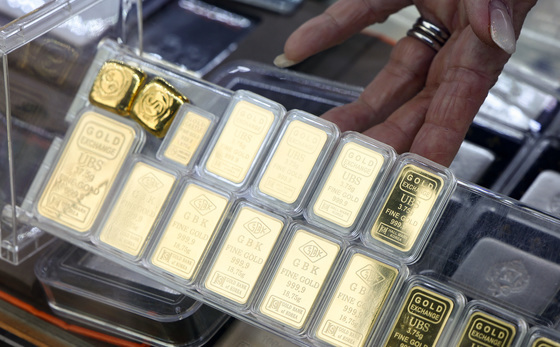 5000달러 돌파한 금 어디까지 오르나, 골드만 5400달러 제시