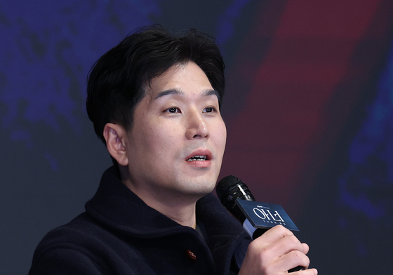 인사말 하는 박건호 감독