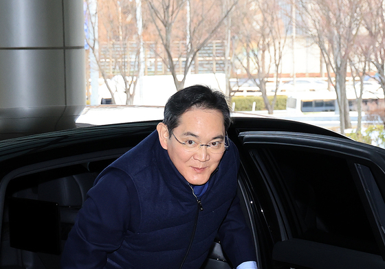 '이건희 컬렉션' 첫 해외 전시위해 미국으로 떠나는 이재용 회장