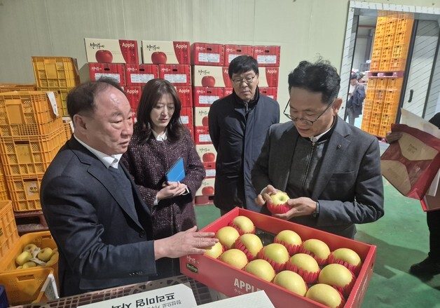 전북농협, 설 앞두고 성수품 수급 상황 점검