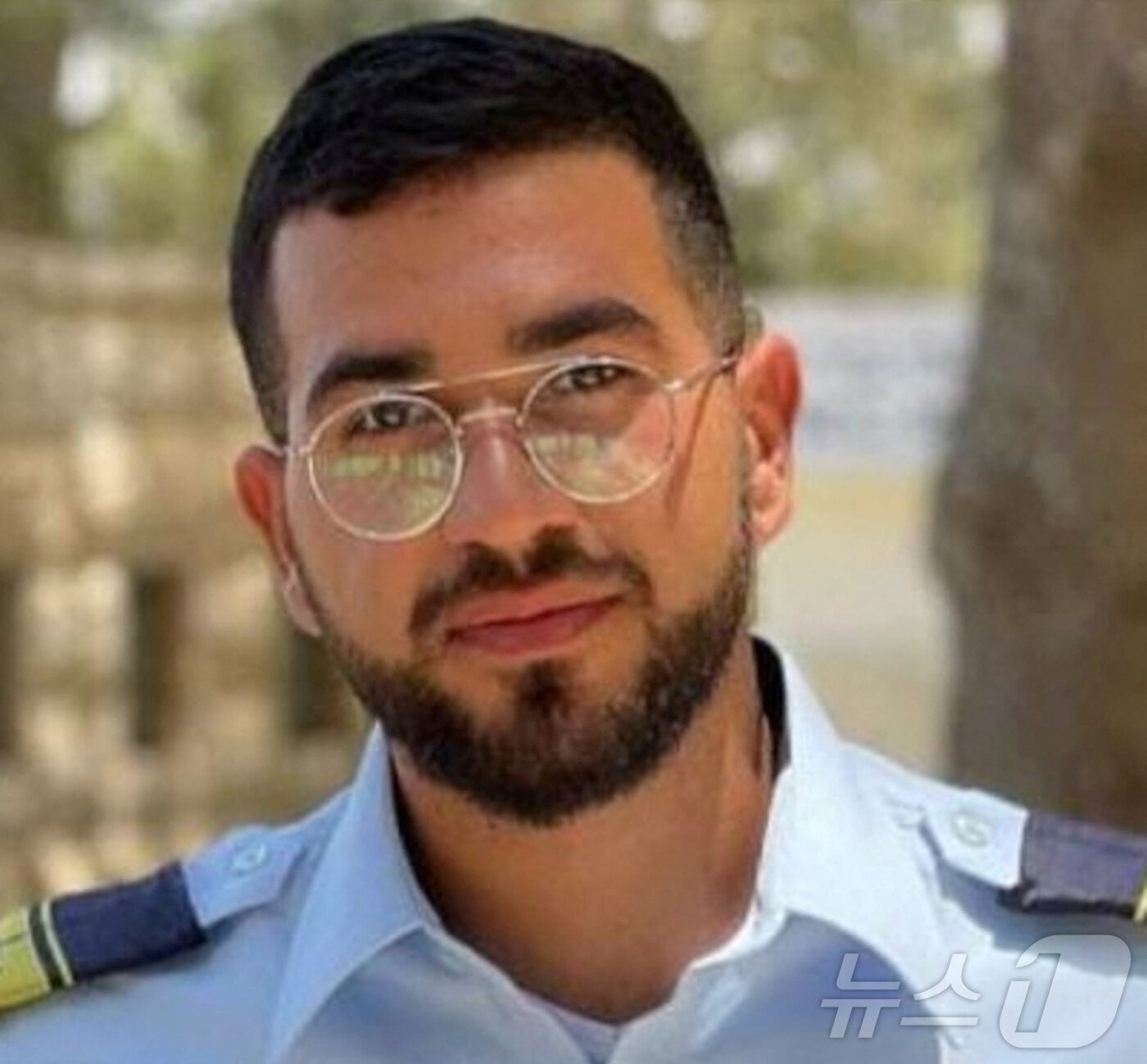 본문 이미지 - 가자지구에 억류됐던 이스라엘 마지막 인질 고(故) 란 그빌리 상사. 2026.1.26 ⓒ 로이터=뉴스1 ⓒ News1 김경민 기자