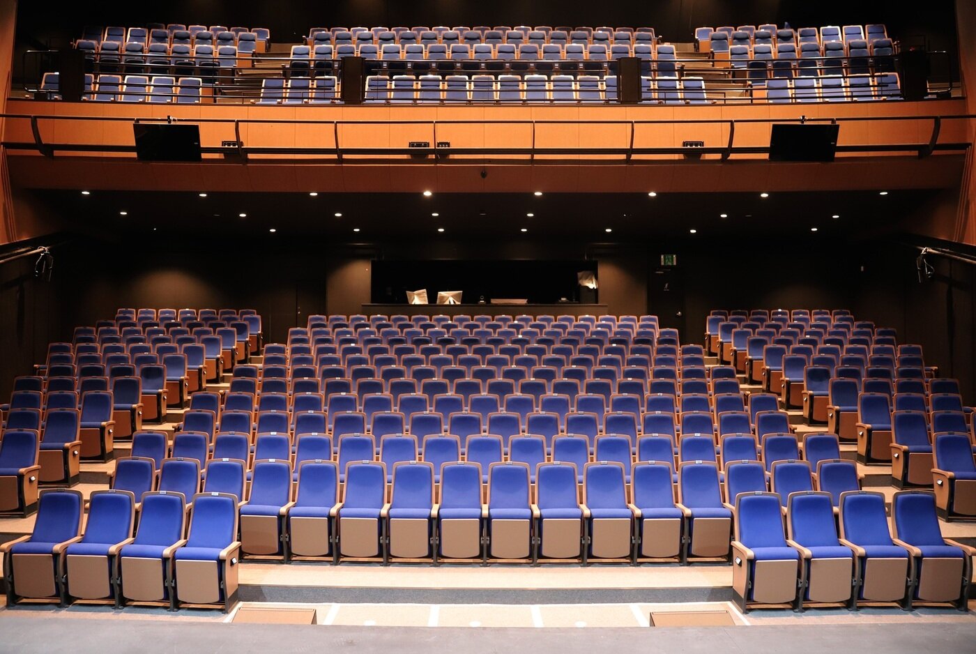 본문 이미지 - NOL 씨어터 대학로 우리투자증권홀 내부(놀유니버스 제공)