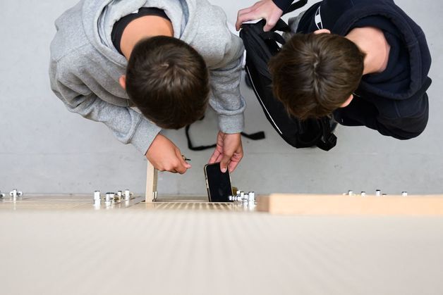 佛 '15세미만 SNS 금지' 법안 하원 통과…마크롱, 9월 시행 희망