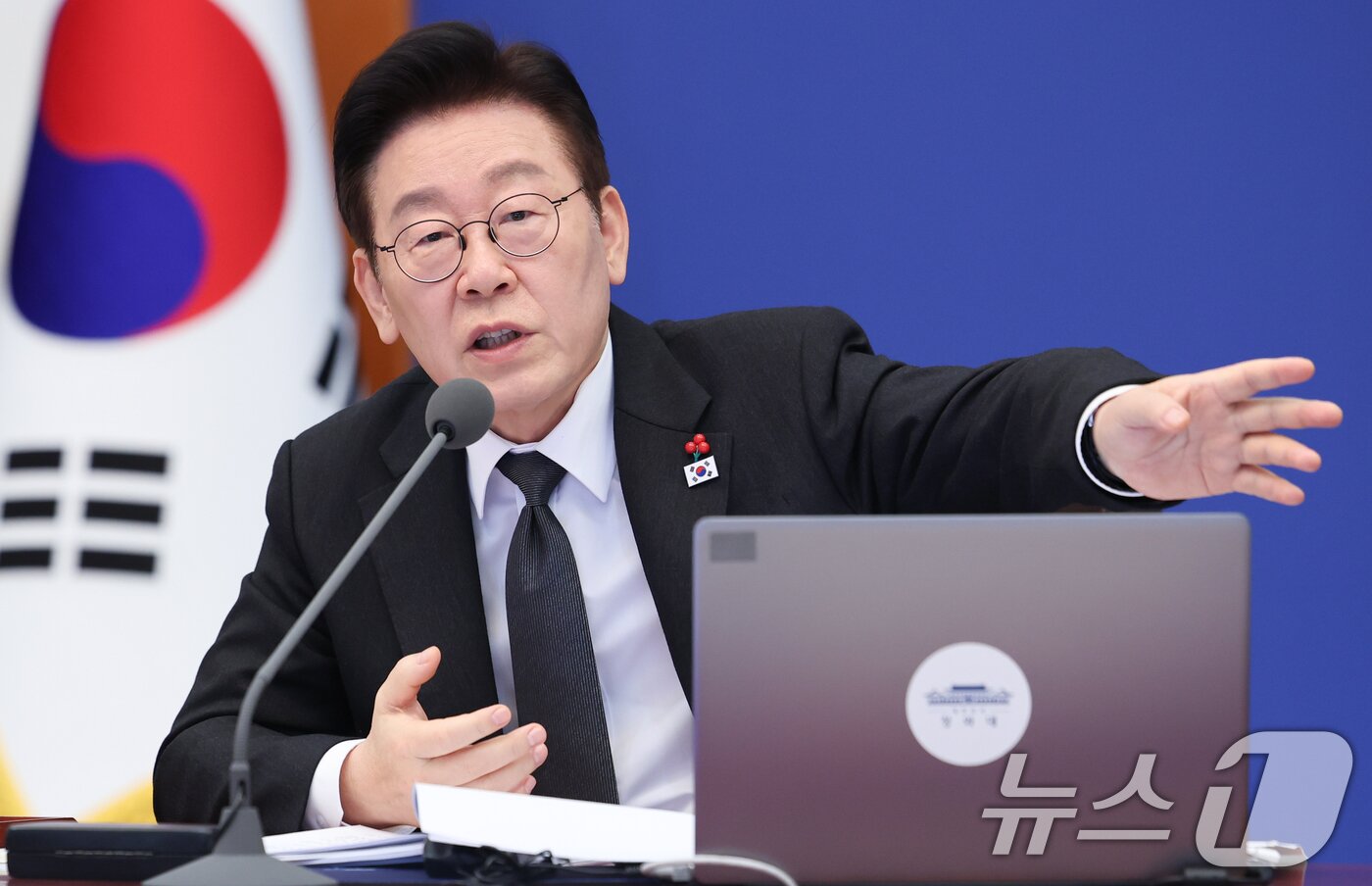 본문 이미지 - 이재명 대통령이 27일 청와대에서 열린 국무회의에서 발언하고 있다. 2026.1.27/뉴스1 ⓒ News1 이재명 기자
