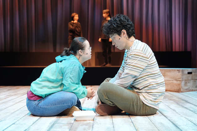 연극 '젤리피쉬', 동아연극상 작품상…"다운증후군 여성의 삶 경쾌하게"