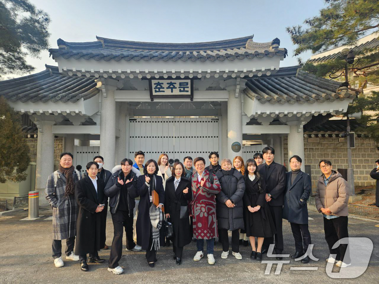 (서울=뉴스1) 이재명 기자 = 청와대 국민통합비서관실은 지난 26일 청년세대가 인식하는 사회적 갈등을 해소하고, 청년들과의 효과적인 소통 방안을 모색하기 위해 '다양한 시각의 청 …