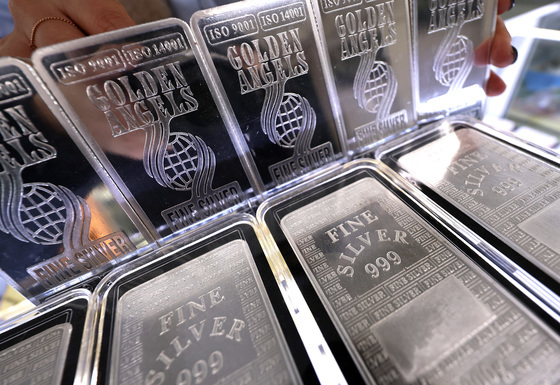 은값도 '천정부지'