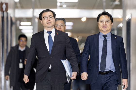 여한구 "美 관세 인상 배경 파악 중…USTR과 합리적 솔루션 찾을 것"