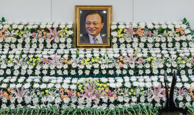 오월단체, 故 이해찬 추모…"시대의 과제 앞,  결코 물러서지 않았던 동지"