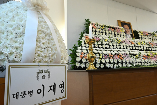 李대통령, 이해찬 전 총리 조문…'국민훈장 무궁화장' 추서