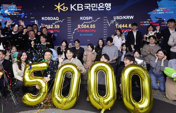 코스피, 종가 첫 '오천피' 달성