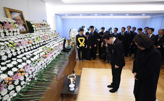 이재명 대통령 '故이해찬 전 총리 빈소 조문'