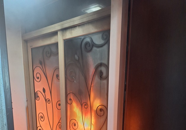 쓰레기 소각하다 튄 작은 불똥…감귤 23톤 태웠다