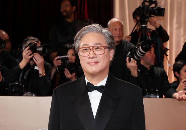 박찬욱, 오스카 이어 英 아카데미도 후보 불발…'어쩔수가없다' [N이슈]