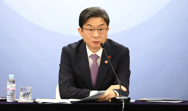 '디퍼아' 이억원 금융위원장 20억 신고…박민우 증선위원 60억 '재산킹